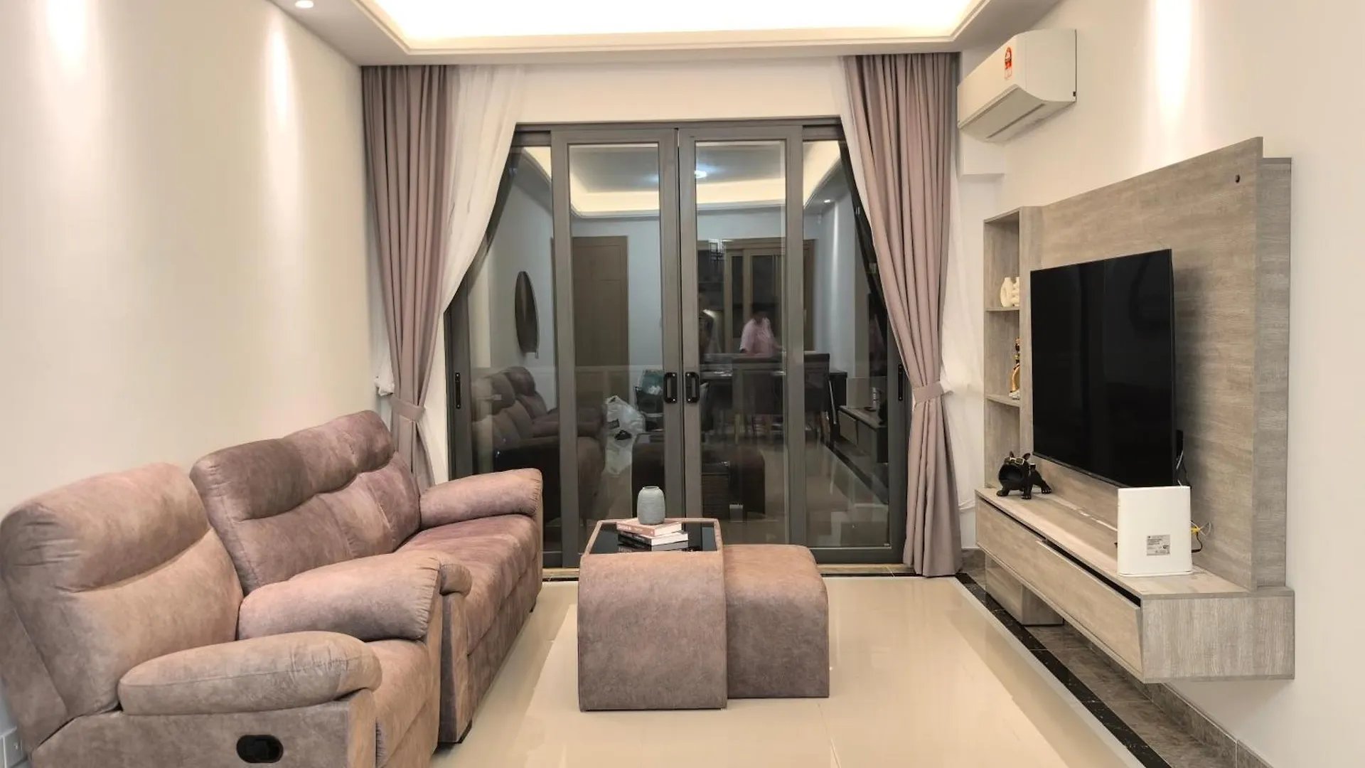 R&F Princess Cove, Seine Region 2Bedroom With Balcony By 9 Sands 조호르 바루 아파트